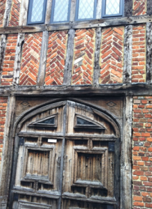 Elizabethan_door