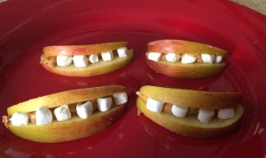 Apple Smiles - Heckerty's Halloween Hacks Day 29